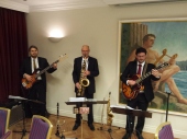 Jazz Colors Bamberg - Trio-Besetzung auf engstem Raum für besonders dezente Dinnermusik